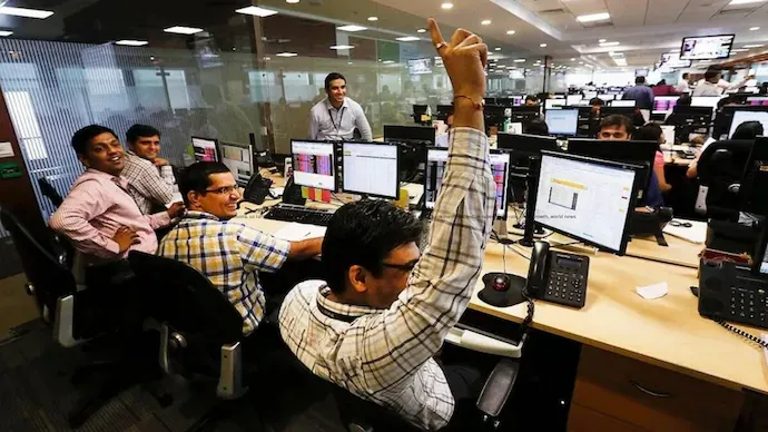 Sensex Jumps 302 Points, Nifty Above 25,750 as Market Breaks Losing Streak