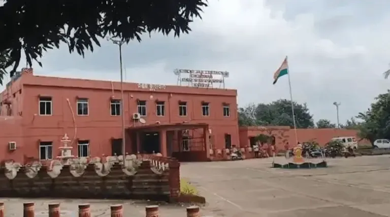 Choudwar Jail Escape: Superintendent, Former Jailer Lodge Complaints as Investigation Expands