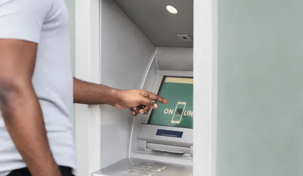 Government Plans Small-Denomination ATMs to Ease Cash Shortage Despite UPI Boom