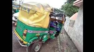 Auto-Rickshaw Overturns in Jajpur; Five Schoolchildren Injured in Transport Mishap