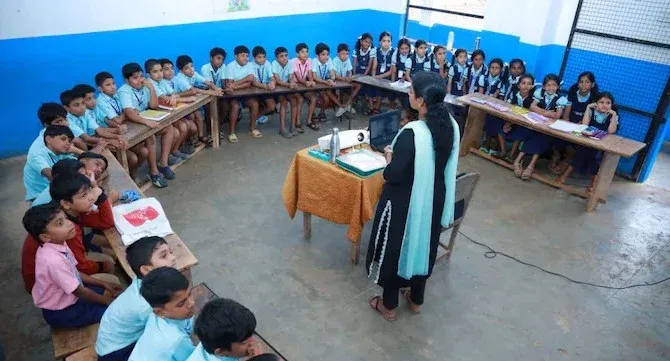 Kerala Approves Proposal for Lighter School Bags, Classrooms Without Backbenches