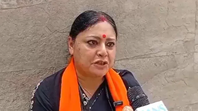 Clash Erupts During Agnimitra Paul’s Outreach in Asansol South Amid “Go Back” Protests