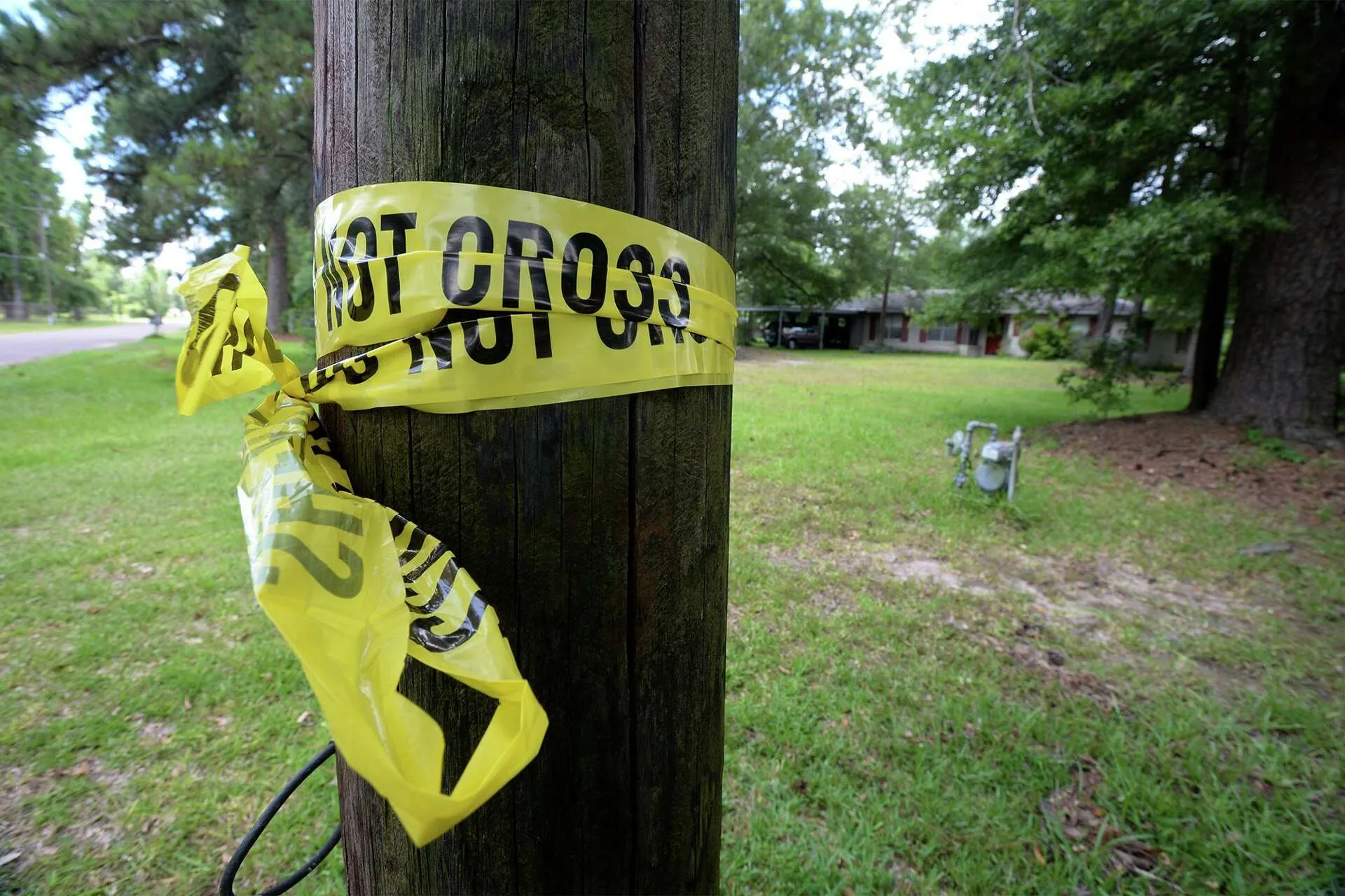 Masked miscreant uses spray to loot jewellery shop in Bhubaneswar