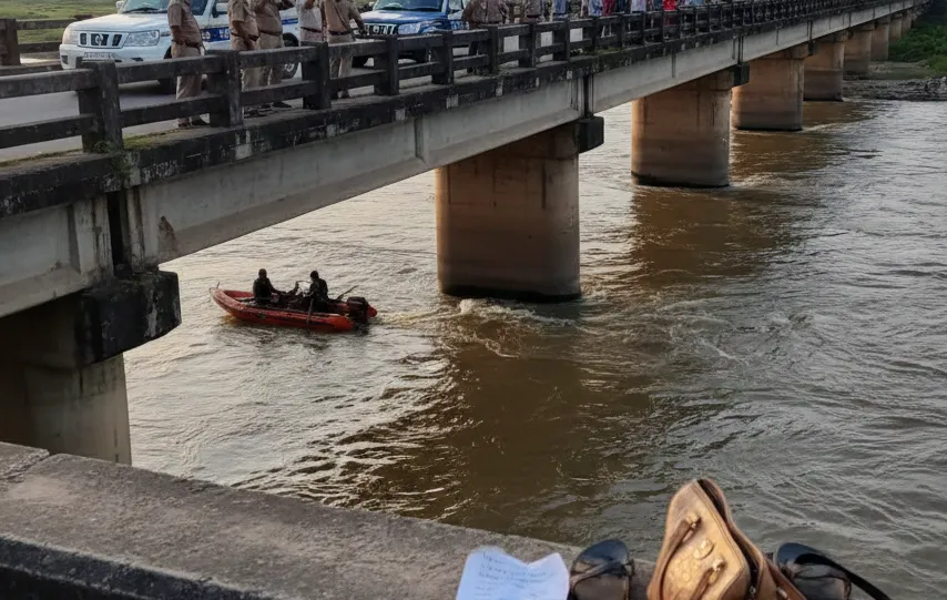 Woman Dies After Allegedly Jumping into Mahanadi River from Bridge in Burla; Family Discord Suspected