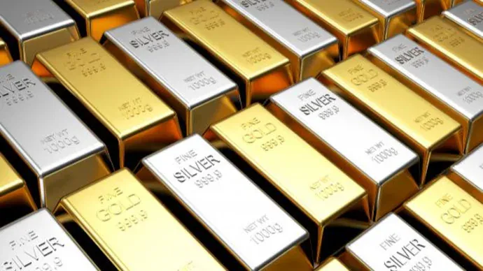 Gold, Silver Prices Fall Sharply After Record Rally as Margin Hikes Trigger Selling