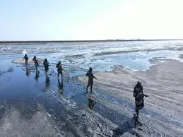 Thousands of Indians Stranded in Middle East Amid Iran–US–Israel Conflict; MEA Issues Emergency Helplines