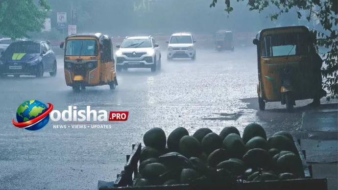 ଓଡ଼ିଶାରେ ବଜ୍ରପାତ-ବର୍ଷା ସତର୍କତା: ଘୂର୍ଣ୍ଣି ପରିଚଳନାର ପ୍ରଭାବରେ Orange ଓ Yellow Warning ଜାରି