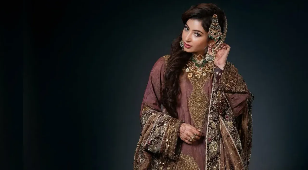 ‘ଧୁରନ୍ଧର’ରେ 1000 ପ୍ରତିଯୋଗୀକୁ ପଛେ ଛାଡ଼ିଲେ ସାରା ଅର୍ଜୁନ୍: ଆଦିତ୍ୟ ଧରଙ୍କ ରିଆକ୍ସନ୍ ଚର୍ଚ୍ଚାରେ