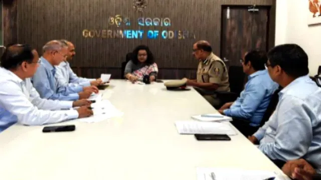 Odisha Government Reviews Safety of Non-Resident Odias Amid Middle East War, Issues Helplines