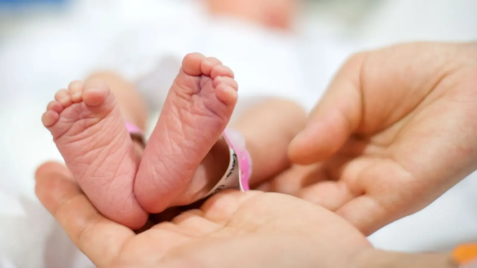 16-Year-Old Student Gives Birth in Diagnostic Centre Washroom After Exam in Telangana