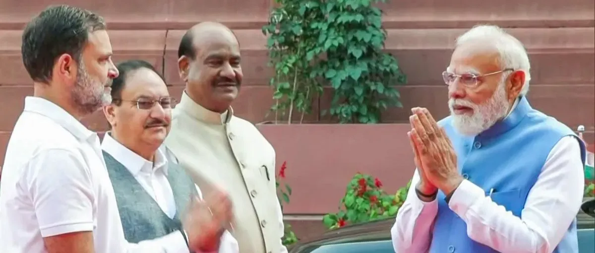 ସଂସଦ ପ୍ରାଙ୍ଗଣରେ Narendra Modi ଓ Rahul Gandhiଙ୍କ ସଂକ୍ଷିପ୍ତ ଆଲୋଚନା ଚର୍ଚ୍ଚାରେ