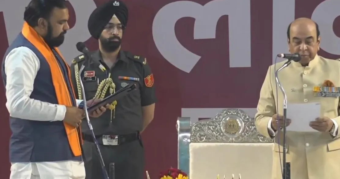 ବିହାରର ମୁଖ୍ୟମନ୍ତ୍ରୀ ଭାବେ ସମ୍ରାଟ ଚୌଧୁରୀଙ୍କ ଶପଥ ଗ୍ରହଣ; ରାଜ୍ୟପାଳ ହସନେନଙ୍କ ଦ୍ୱାରା ପଦ ଓ ଗୋପନୀୟତାର ଶପଥ ପାଠ