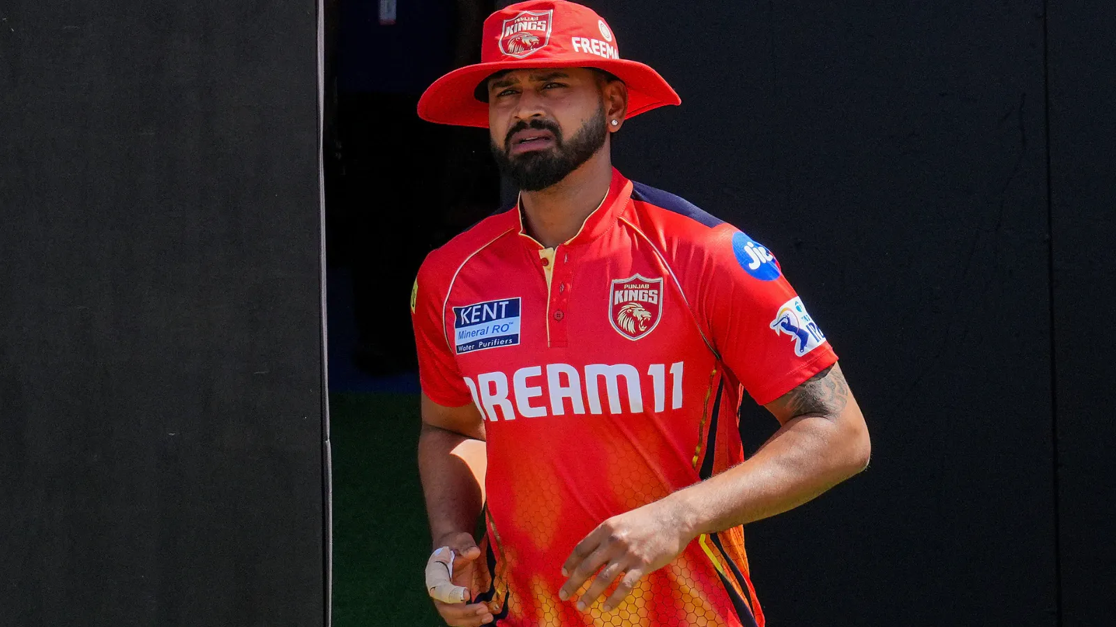 IPL 2026: ପଞ୍ଜାବ କିଙ୍ଗସକୁ ‘ସିକ୍ସ ମେସିନ୍’ କରିଦେଲେ ଶ୍ରେୟସ ଆୟର, ଦଳ ଭିତରେ ଛକା ମାରିବା ଚ୍ୟାଲେଞ୍ଜ ହେଲା ଟ୍ରମ୍ପ କାର୍ଡ