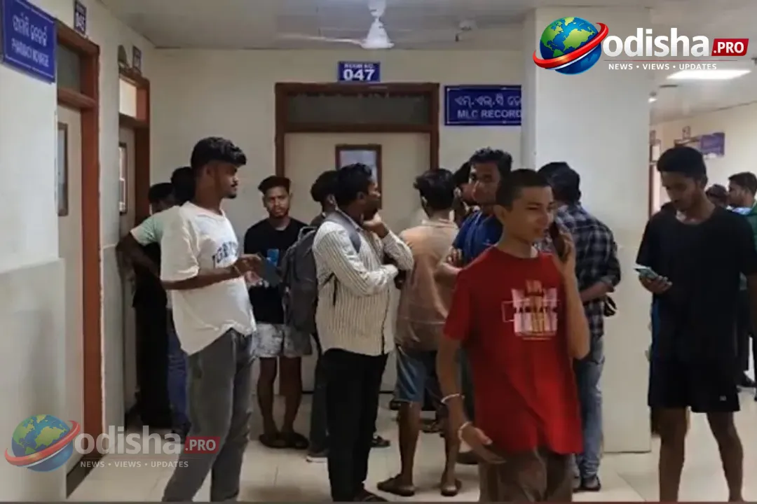 ଭଦ୍ରକରେ ପ୍ଲସ୍ 2 ଛାତ୍ର ଉପରେ ଆକ୍ରମଣ ପରେ କ୍ୟାନାଲ୍‌ରେ ମିଳିଲେ; ପରିବାରର ଅଭିଯୋଗ—ଅପହରଣ, ସନ୍ଦେହଭାଜନଙ୍କ ନାମ