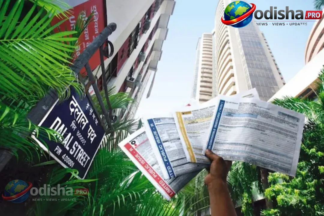 Sensex ଓ Nifty 50 ଆରମ୍ଭିକ ବ୍ୟବସାୟରେ ପତନ; IT ଷ୍ଟକ୍‌ର ଚାପ, HCLTech 10% ଗଡ଼ିଲା