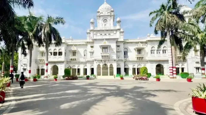 କ୍ଲାସ୍ 12 ପାସ୍ ‘ଭୁଆ ଡାକ୍ତର’ର ଚକ୍ରାନ୍ତ: ଲକ୍ନୌର King George's Medical University ଛାତ୍ରୀମାନେ ଟାର୍ଗେଟ