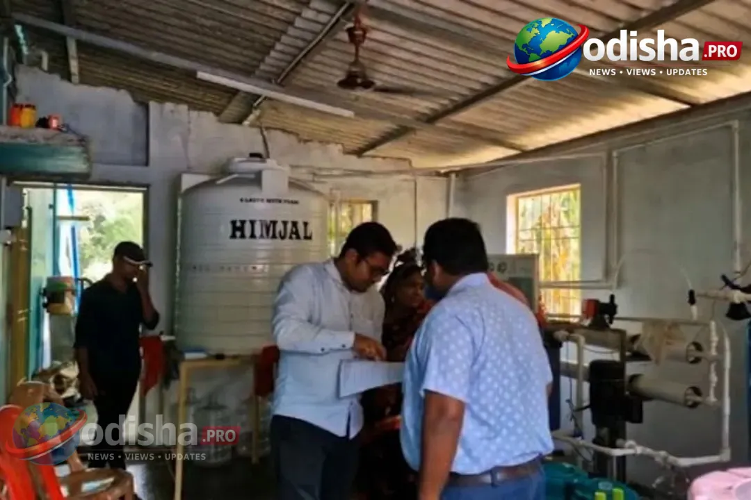 ବାଲେଶ୍ୱରରେ ଅବୈଧ ପ୍ୟାକେଜ୍ଡ ଡ୍ରିଙ୍କିଂ ଜଳ କାରଖାନାରେ ଚଢାଉ, ନମୁନା ପରୀକ୍ଷା ପାଇଁ ପଠାଯାଇଲା