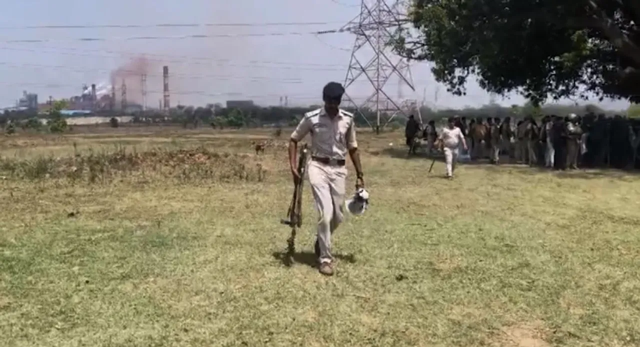 ରାଉରକେଲା ଷ୍ଟିଲ୍ ପ୍ଲାଣ୍ଟ ବିସ୍ତାର ପାଇଁ ଉଚ୍ଛେଦ ଅଭିଯାନ ବେଳେ ଉତ୍ତେଜନା; ସ୍ଥାନୀୟଙ୍କ ବିରୋଧରେ ତନାତନି