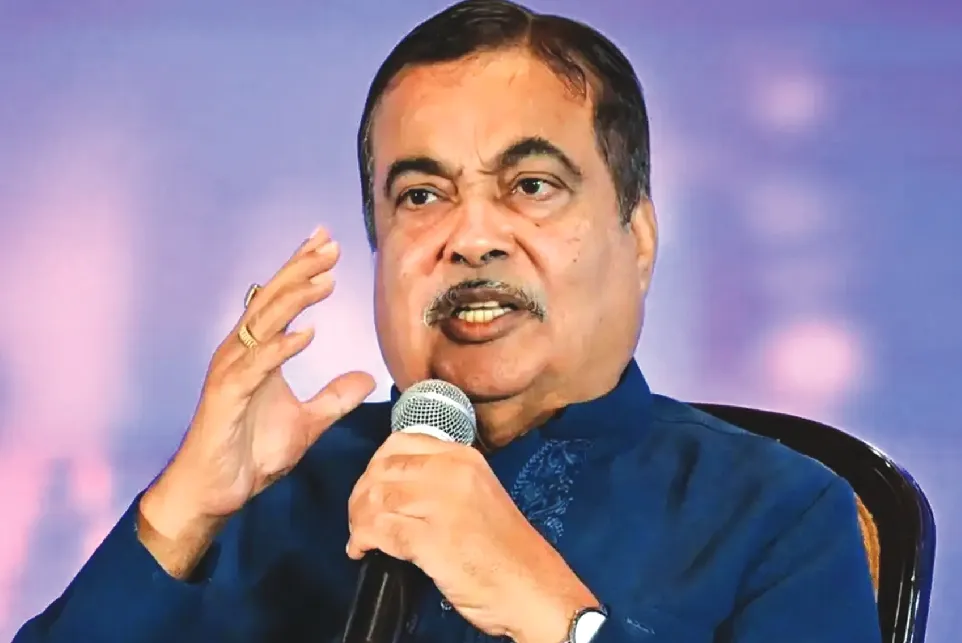 ପେଟ୍ରୋଲ ଓ ଡିଜେଲ ଯାନର ଭବିଷ୍ୟତ ନାହିଁ: ସ୍ୱଚ୍ଛ ଇନ୍ଧନ ଦିଗରେ ବଢ଼ିବାକୁ ନିତିନ ଗଡକରୀଙ୍କ ଆହ୍ୱାନ