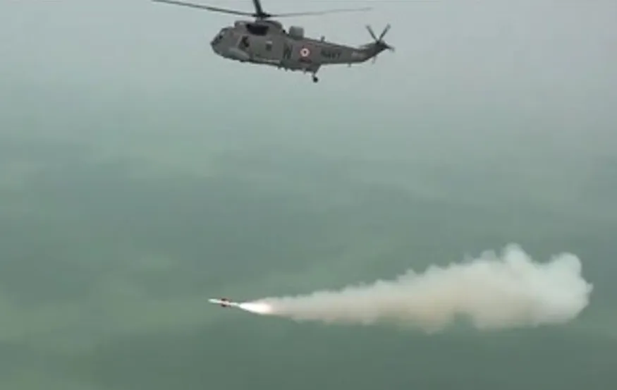 ଓଡ଼ିଶା ସମୁଦ୍ରତଟରେ DRDO ଓ ଭାରତୀୟ ନୌସେନାଙ୍କ ପକ୍ଷରୁ ଆଣ୍ଟି-ଶିପ୍ ମିସାଇଲ୍‌ର ପ୍ରଥମ ସାଲ୍ଭୋ ଲଞ୍ଚ ସଫଳ ପରୀକ୍ଷା