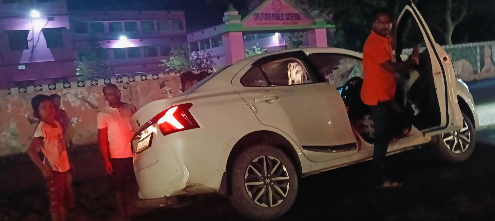 Dhamnagar ମୁଖ୍ୟ ରାସ୍ତାରେ ପୁଣି ଦୁର୍ଘଟଣା, କାର୍ ଖସିପଡ଼ିଲା