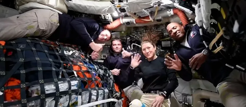 ୫୩ ବର୍ଷ ପରେ ନାସାର ମାନବ ମିସନ୍: ଆର୍ଟେମିସ୍-୨ ଚନ୍ଦ୍ର କକ୍ଷରେ ପ୍ରବେଶ କରି ଇତିହାସ ରଚିଲା