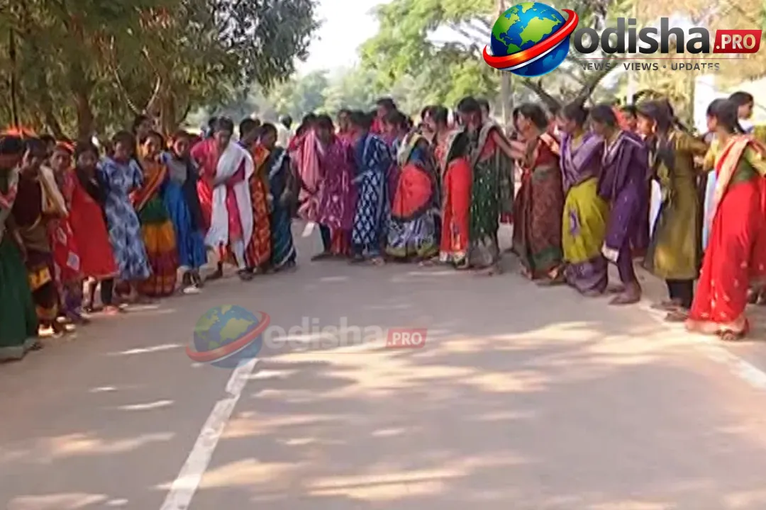 ଏକତାର ପାରମ୍ପରିକ ଦୃଷ୍ଟାନ୍ତ: ଚୈତ୍ର ପର୍ବରେ ଜୀବନ୍ତ ହୁଏ ଓଡ଼ିଶାର ଦୁଇ ଗାଁର ସଦୀୟ ମିତ୍ରତା