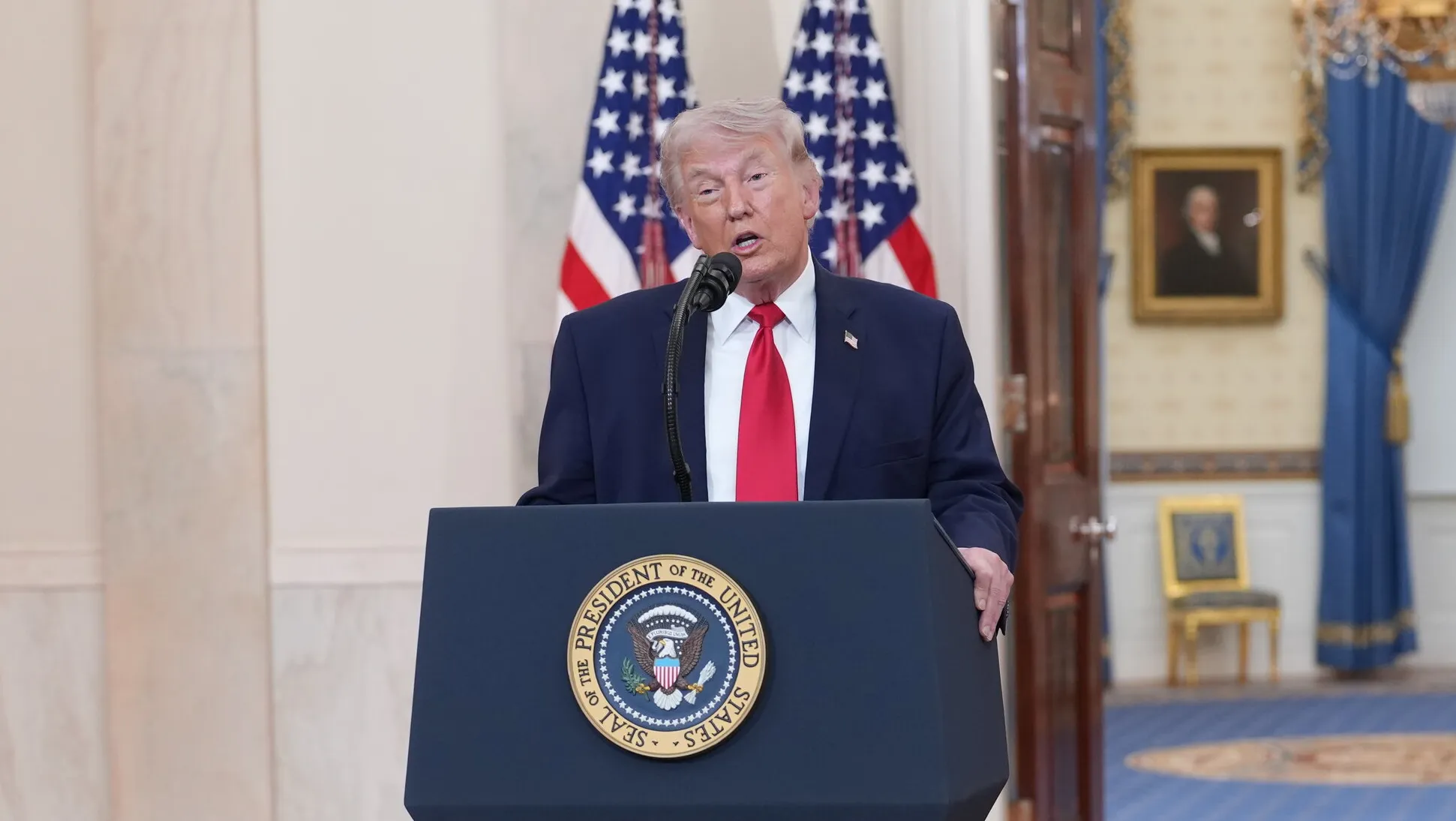 ପାଷାଣ ଯୁଗର ଧମକରୁ ‘ସୁବର୍ଣ୍ଣ ଯୁଗ’ ପର୍ଯ୍ୟନ୍ତ: ଟ୍ରମ୍ପଙ୍କ ଦୁଇଟି ଟୁଇଟ୍‌ରେ ବିପରୀତ ମତ