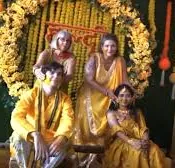 ଅନଲାଇନ୍ ଗିଟାର ଶିକ୍ଷାରୁ ପ୍ରେମ, ଶେଷରେ ଆମେରିକୀୟ ଯୁବକଙ୍କୁ ବିବାହ କଲେ ସମ୍ବଲପୁର ଝିଅ