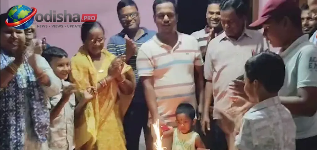 UPSCରେ ସଫଳ ନହେଲେ ବି ହାର ମାନିନଥିଲେ ସ୍ୱାଗତ; OJEE M.Techରେ ରାଜ୍ୟ ଟପ୍ପର ହୋଇ ସୃଷ୍ଟି କଲେ ନୂଆ ଇତିହାସ