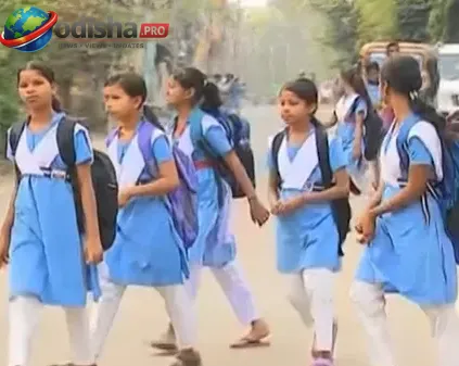 ତାତିରୁ ଛାତ୍ରଛାତ୍ରୀଙ୍କୁ ସୁରକ୍ଷା: ପୁରୀରେ ଗ୍ରୀଷ୍ମ ଛୁଟି ଜୁନ୍ ୨୨ ପର୍ଯ୍ୟନ୍ତ ବୃଦ୍ଧି, ଖୋର୍ଦ୍ଧାରେ ସକାଳୁଆ ସ୍କୁଲ