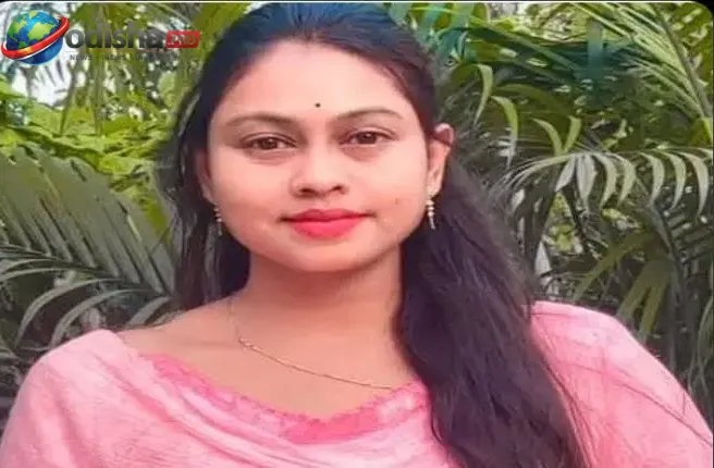 ପିପିଲିରେ ଚର୍ଚ୍ଚିତ ସରପଞ୍ଚ ଚାମେଲି ଓଝାଙ୍କୁ ଭବ୍ୟ ସମ୍ବର୍ଦ୍ଧନା, ଜନସେବା ଓ ସଂଘର୍ଷକୁ ମିଳିଲା ସ୍ୱୀକୃତି