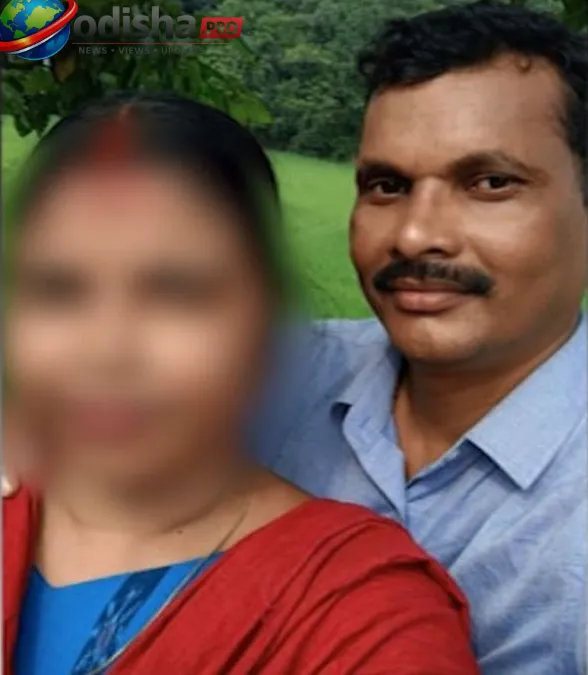 ବନ୍ଧୁତାରୁ ବ୍ଲାକମେଲ୍‌! ବନ୍ଧୁକ ଦେଖାଇ ବିବାହିତାଙ୍କୁ ଦୁଷ୍କର୍ମ ଅଭିଯୋଗ, ଟଙ୍କା ନେଇ ଫେରାର ଡାକବାବୁ