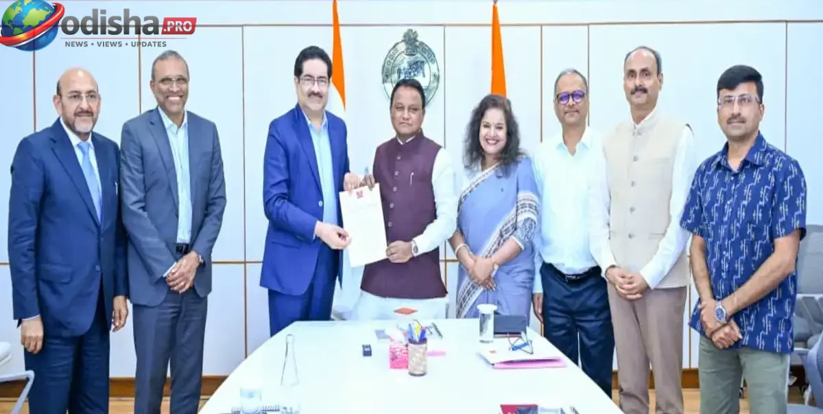 କଂସାରିଗୁଡ଼ା ଆଲୁମିନା ରିଫାଇନାରୀରେ ଅତିରିକ୍ତ ୧୨ ହଜାର କୋଟି ବିନିଯୋଗ ପ୍ରସ୍ତାବ, କୁମାର ମଙ୍ଗଳମ୍ ବିର୍ଲାଙ୍କ ସହ ମୁଖ୍ୟମନ୍ତ୍ରୀଙ୍କ ଆଲୋଚନା