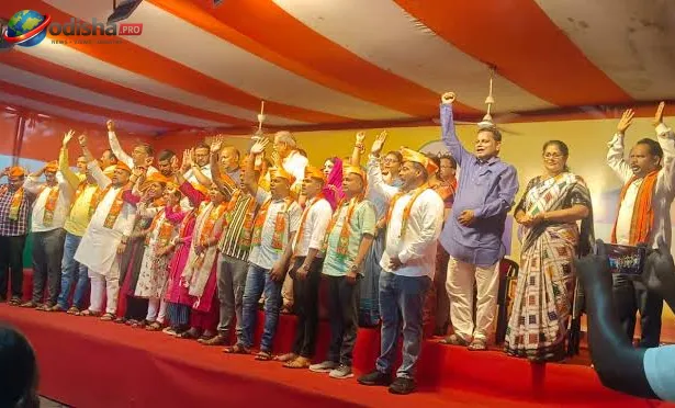 ବିଜେପି କବଜାରେ ଖଡ଼ିଆଳ ଏନ୍‌ଏସି, ନଗରପାଳଙ୍କ ସହ ୮ କାଉନସିଲର ଯୋଗଦାନ ପରେ ବିଜୟ ଉତ୍ସବ