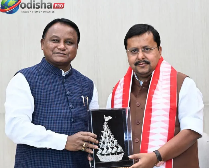 ଦିଲ୍ଲୀରେ ବିଜେପି ଜାତୀୟ ଅଧ୍ୟକ୍ଷଙ୍କୁ ଭେଟିଲେ ମୁଖ୍ୟମନ୍ତ୍ରୀ ମୋହନ ମାଝୀ, ଓଡ଼ିଶା ମନ୍ତ୍ରିମଣ୍ଡଳ ସମ୍ପ୍ରସାରଣ ନେଇ ବଢ଼ିଲା ଚର୍ଚ୍ଚା