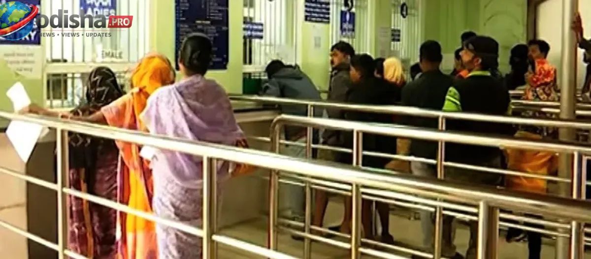 ଡାକ୍ତରଙ୍କ ଆନ୍ଦୋଳନ ଚତୁର୍ଥ ଦିନରେ: ରୋଗୀ ସେବା ବିପର୍ଯ୍ୟସ୍ତ, ଆଲୋଚନା ପାଇଁ ଡାକିଲେ ରାଜ୍ୟ ସରକାର