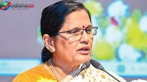 ଅନୁଗୋଳ ଗସ୍ତରେ ଉପମୁଖ୍ୟମନ୍ତ୍ରୀ ପ୍ରଭାତୀ ପରିଡାଙ୍କୁ ଘେରିଲେ ମହିଳା; କୋଇଲା ଆନ୍ଦୋଳନରେ ଗିରଫ ୫ ଯୁବକଙ୍କ ମୁକ୍ତି ଦାବି