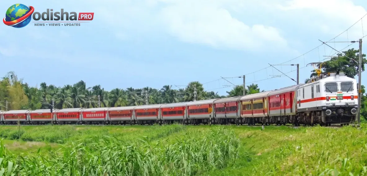 ଆରମ୍ଭ ହେଲା ନୂଆ ପୁରୀ–କୋରାପୁଟ ଏକ୍ସପ୍ରେସ୍; ଜାଣନ୍ତୁ ସମୟସୂଚୀ, ରୁଟ୍ ଓ କେଉଁ କେଉଁ ଷ୍ଟେସନରେ ରହିବ ଟ୍ରେନ୍