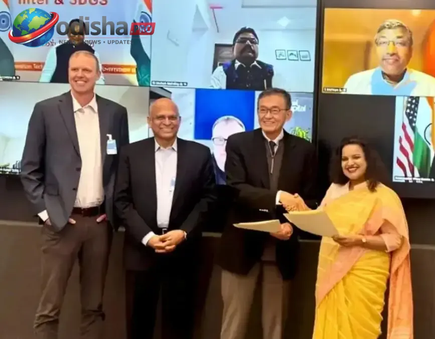 Officials during the MoU signing between Odisha Government, Intel Corporation and 3D Glass Solutions for semiconductor technology development.